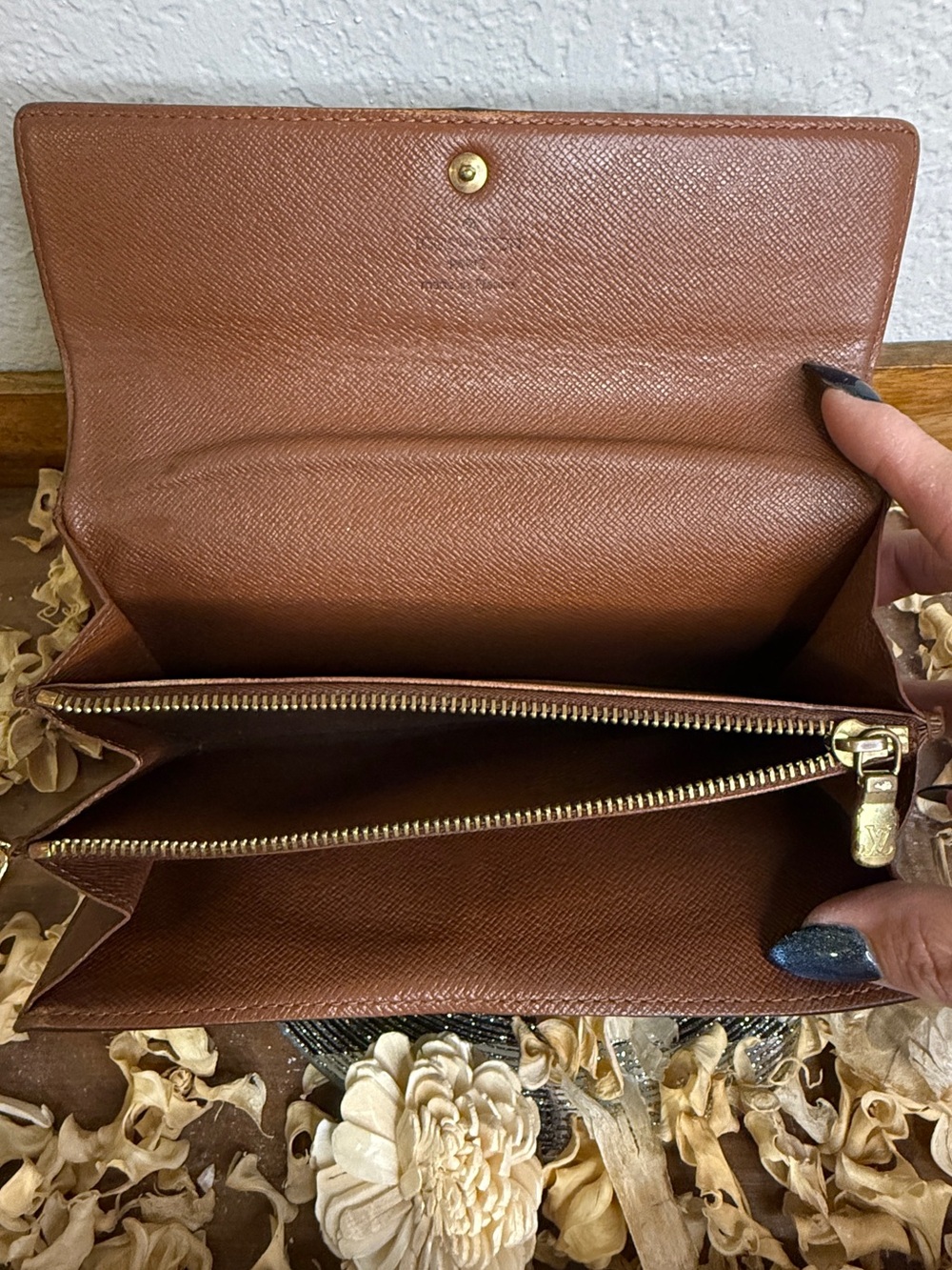 Vintage Louis Vuitton Brown Monogram Wallet/Crossbody with Gold Chain with COA - Picture 4 of 14